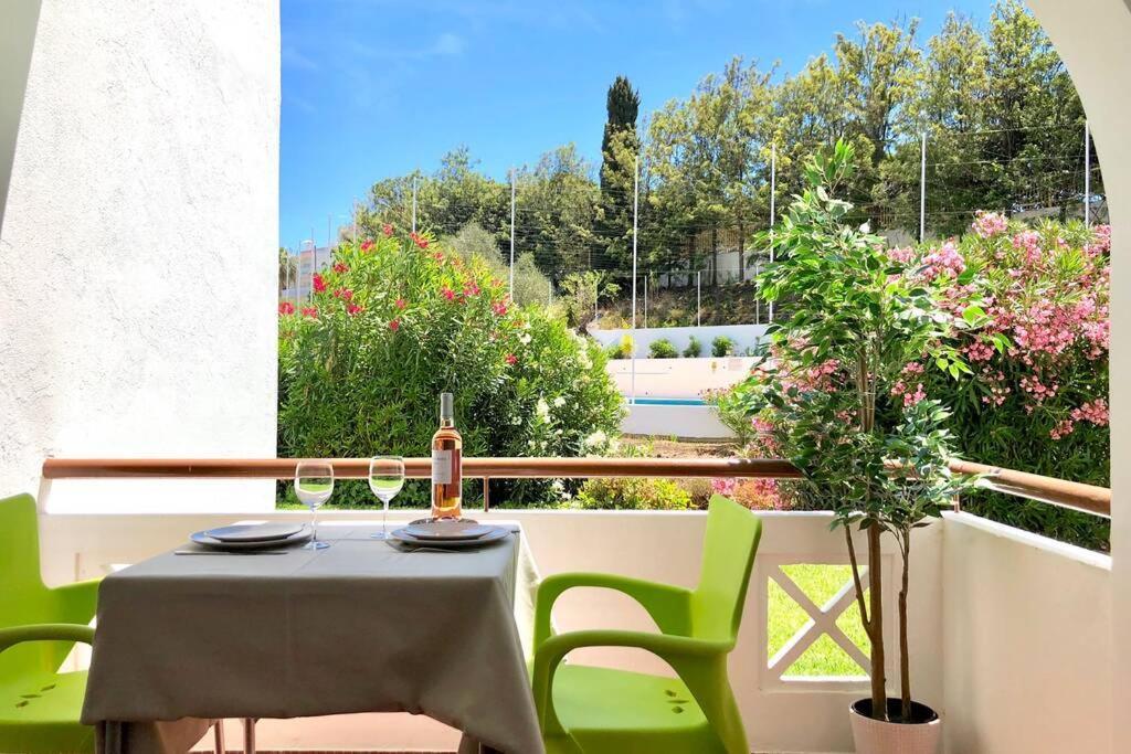 Appartement + Proche Avec Piscine *